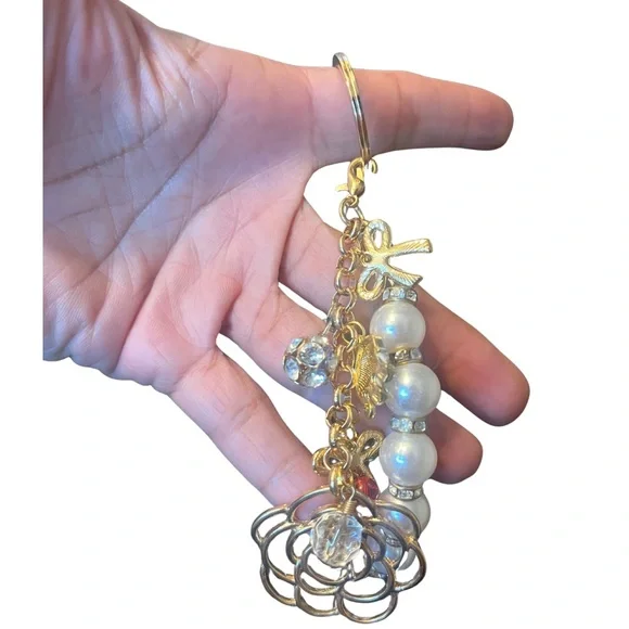 Handmade Gold Pearl Elephant Bag Charm/Keychain - Picture 5 of 5